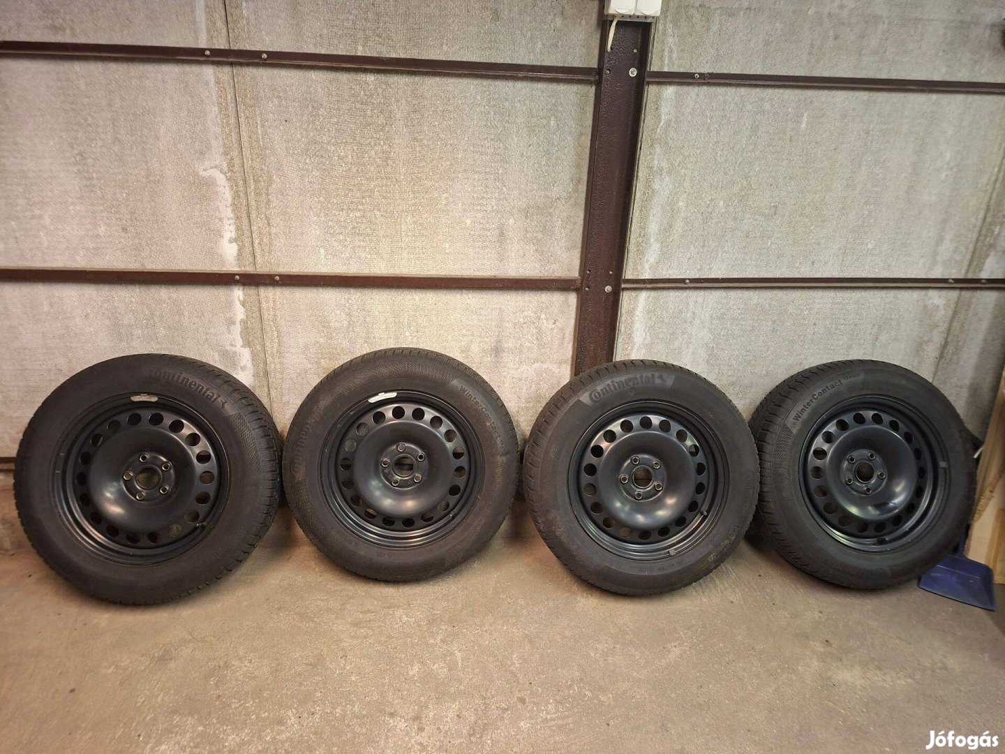 Skoda, Audi, VW, Seat gyári lemezfelni téli gumival