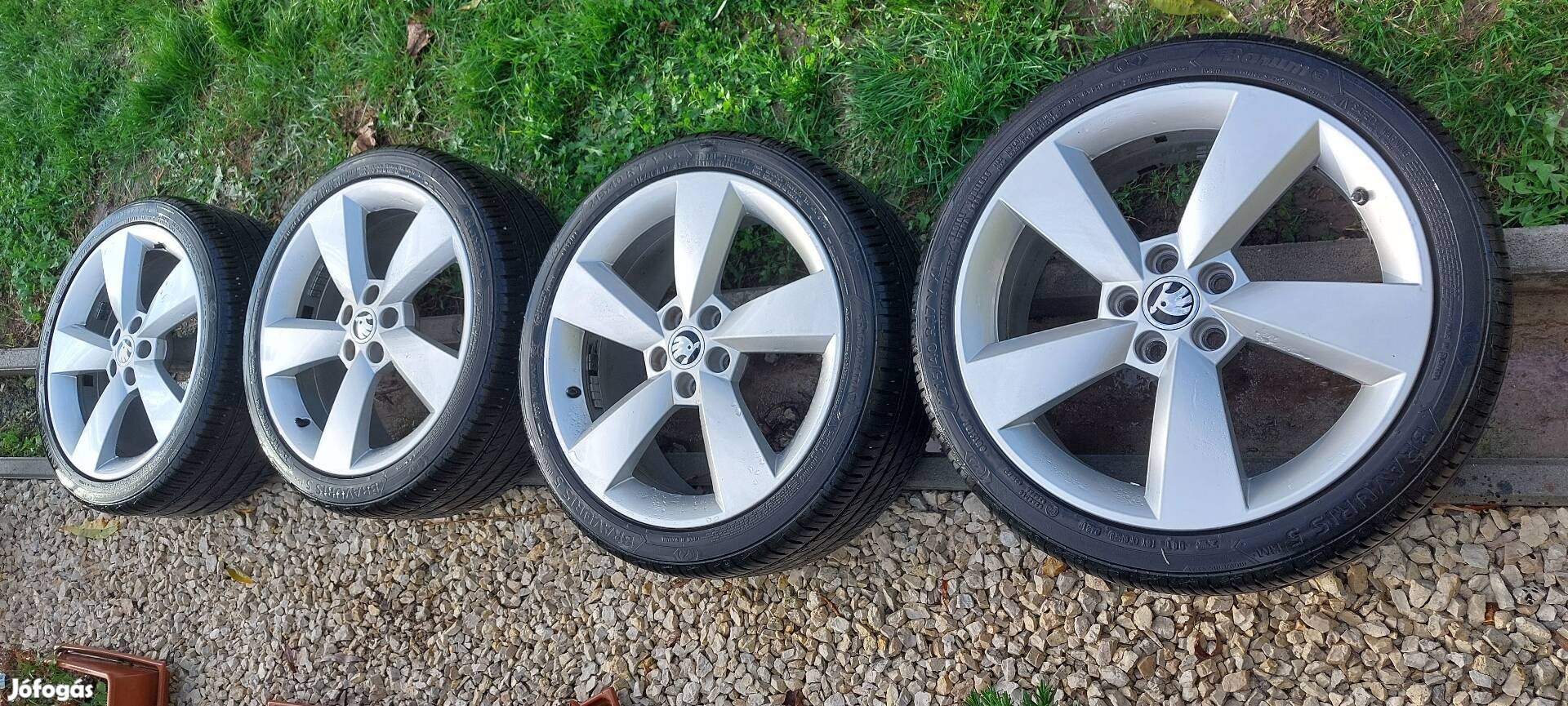 Skoda, VW, Seat, Audi, 5x100 R17 felni, 215/40 Barum gumikkal