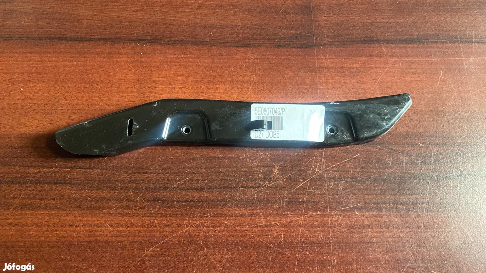 Skoda bal első lökhárító tartó sín 5E0807049 eladó