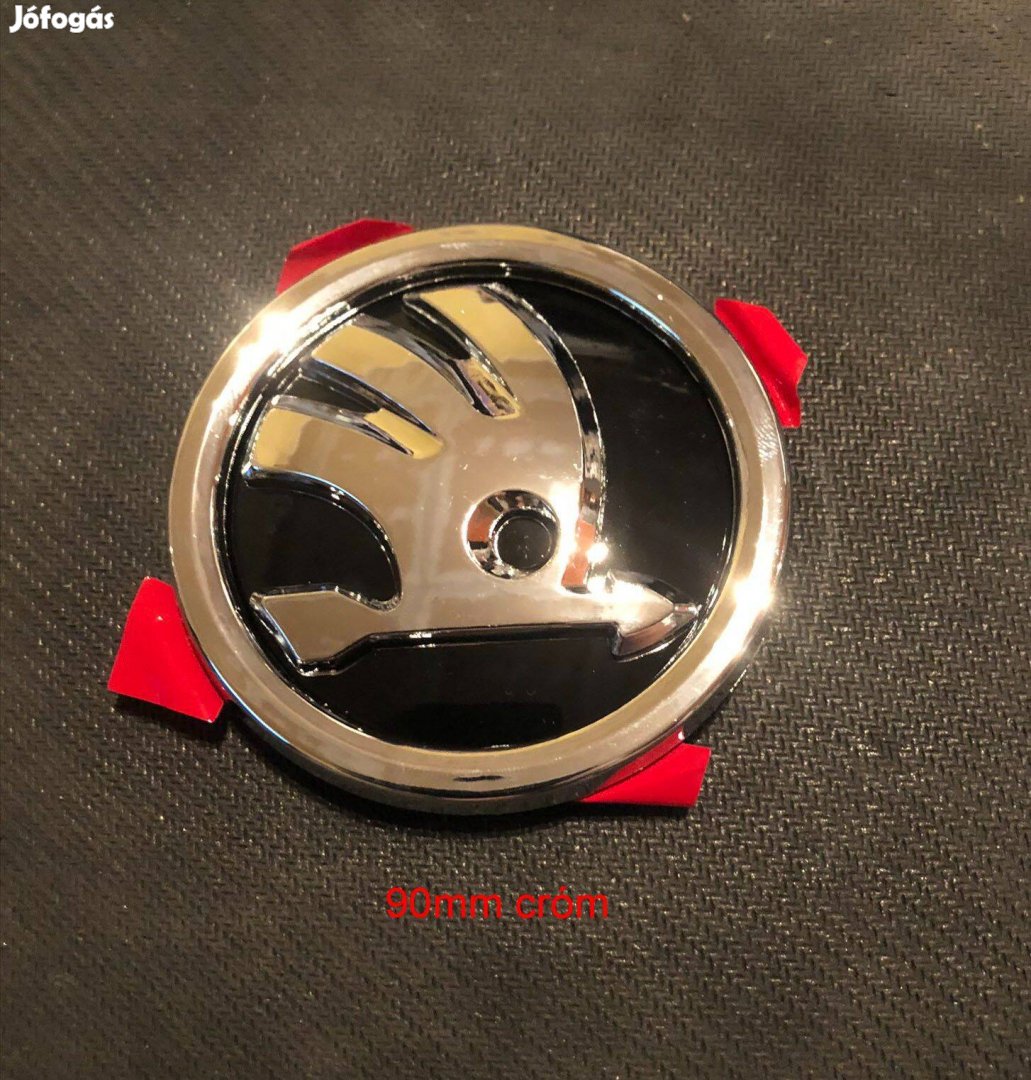 Skoda embléma cróm-fekete 8-9 cm