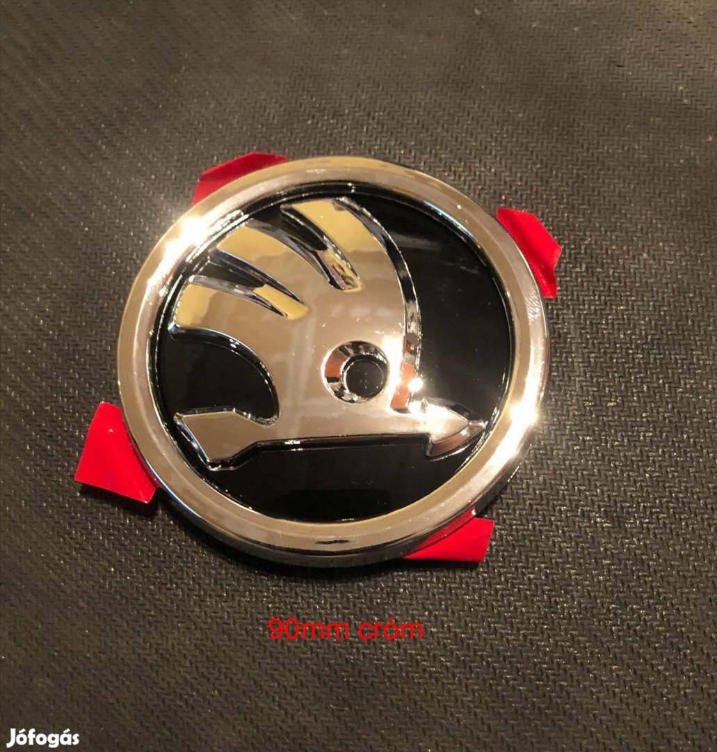 Skoda embléma cróm-fekete 8-9 cm