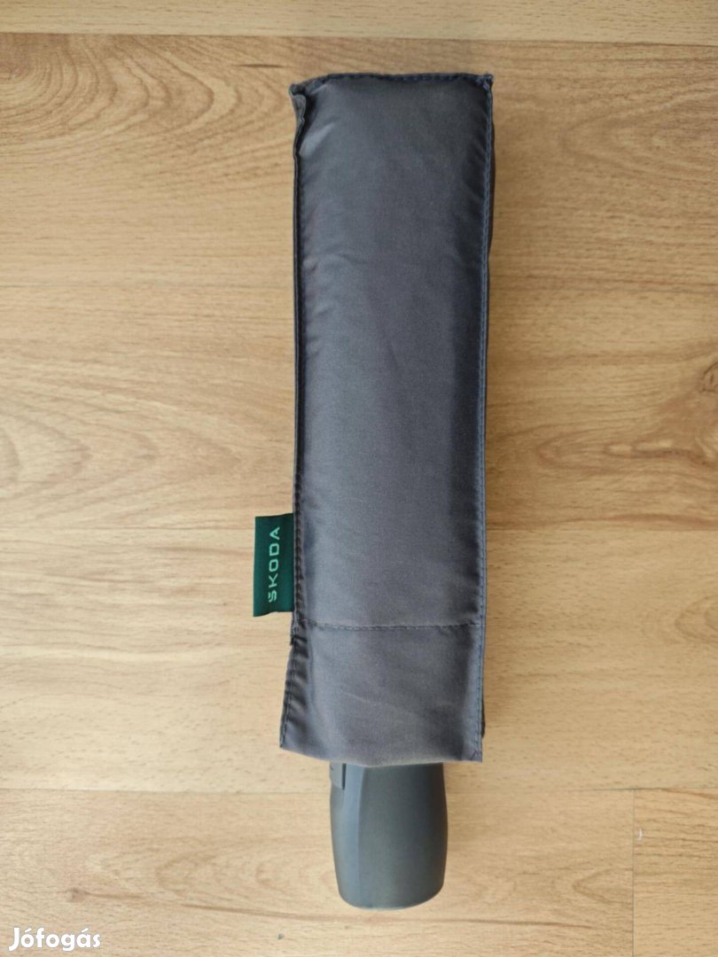 Skoda esernyő gyári ernyő +jégkaparó
