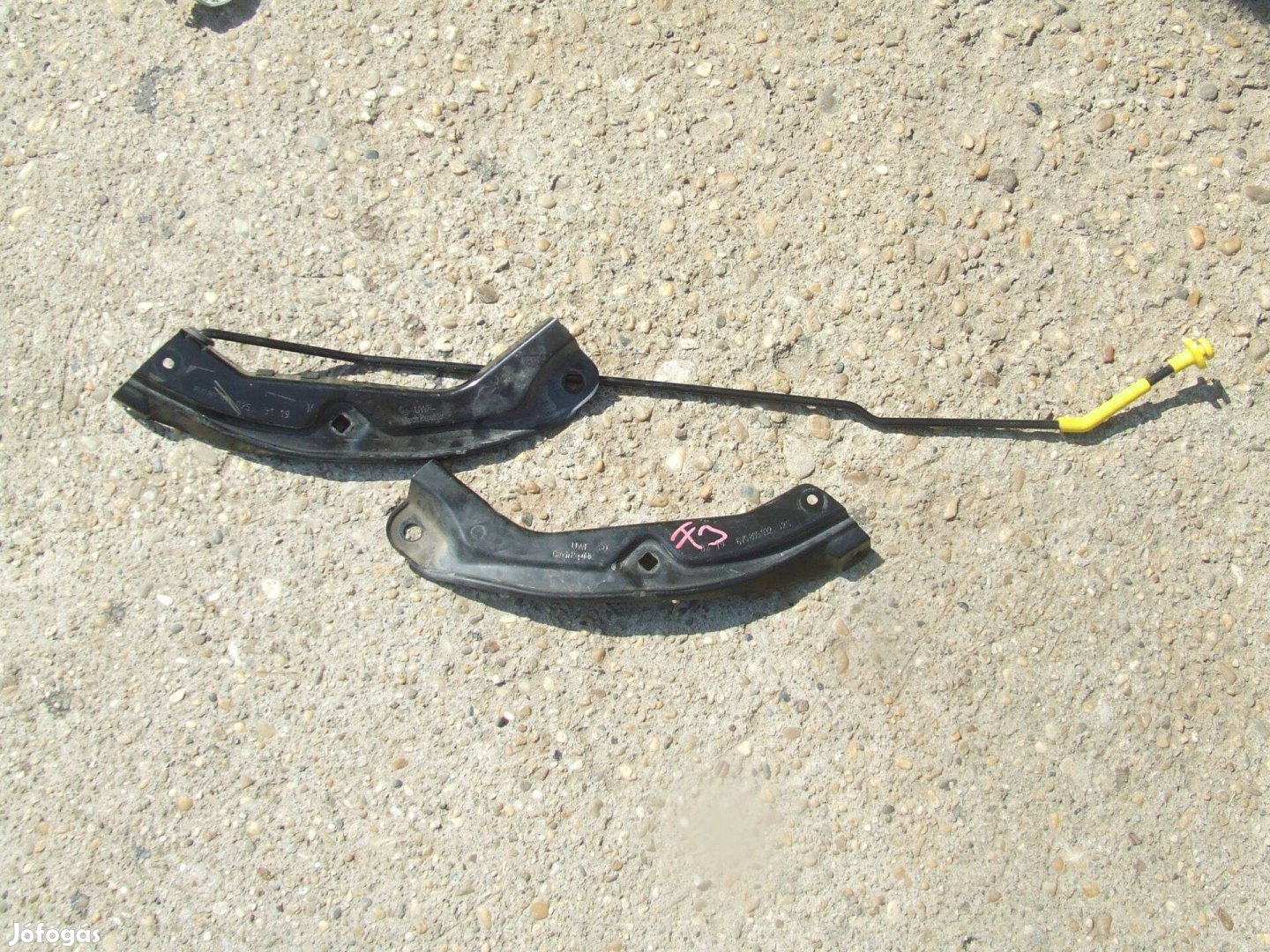 Skoda fábia 3 as homlokfal lámpa tartó vas