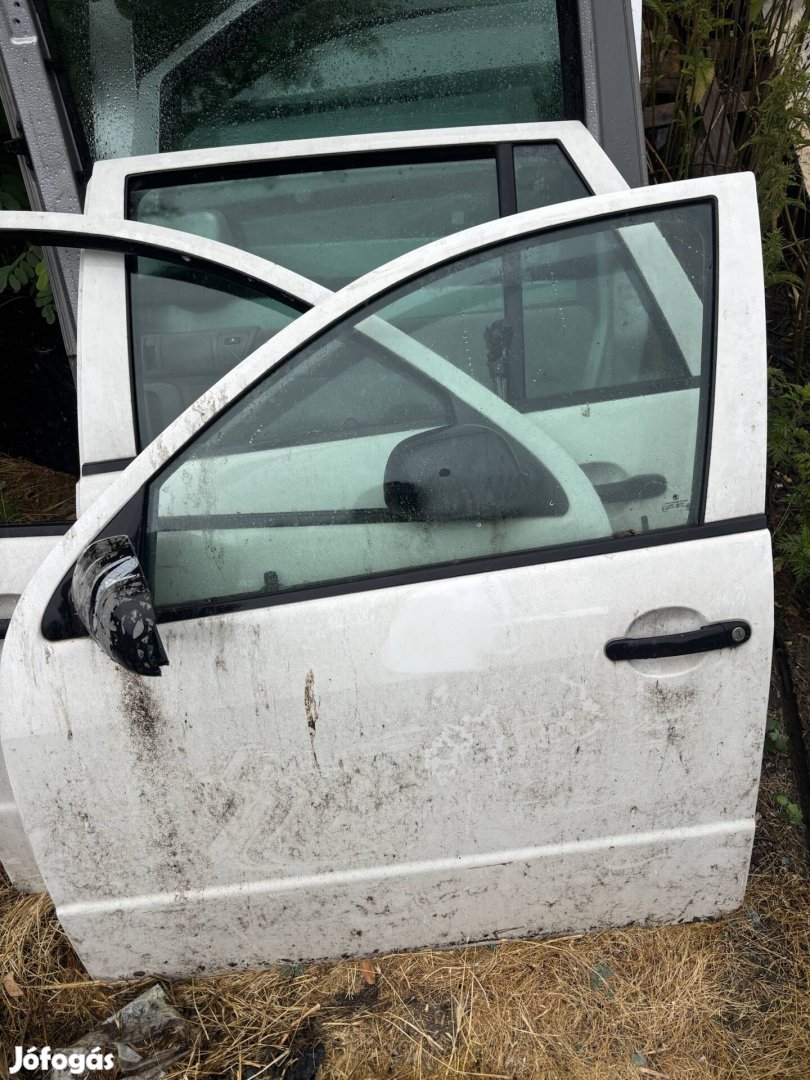 Skoda fabia ajtó ajtók