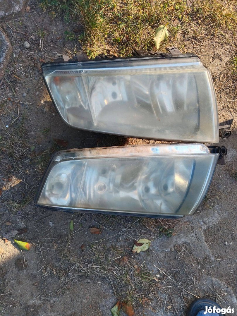 Skoda fábia első fényszoró
