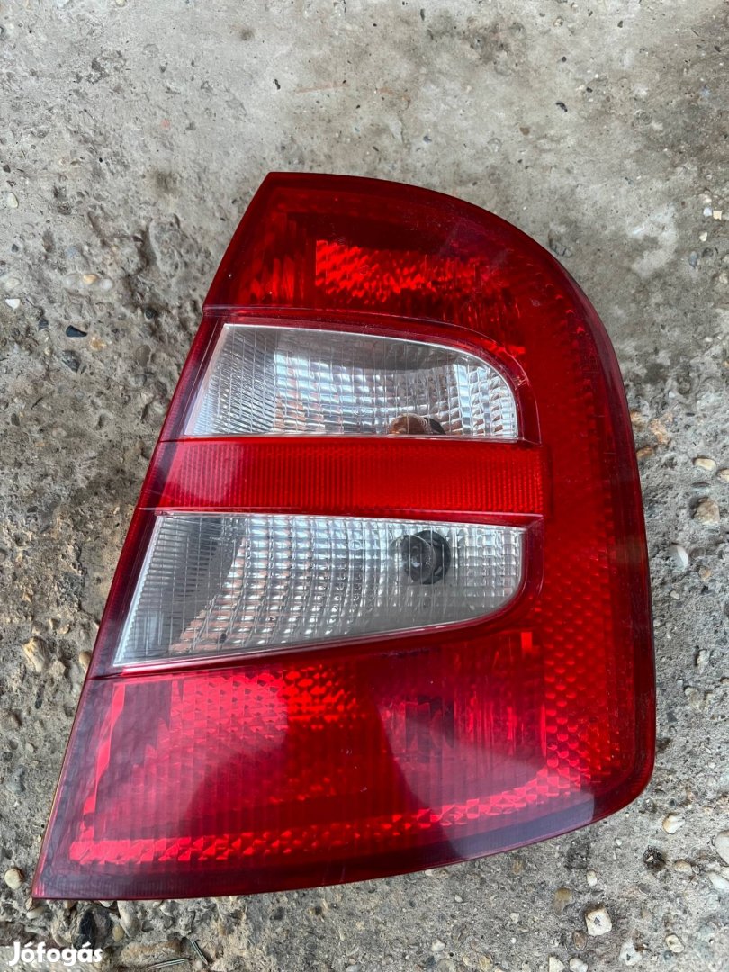 Skoda fábia hátsó lámpa
