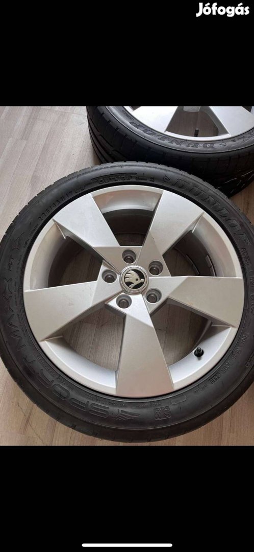 Skoda gyári 17-es alufelni