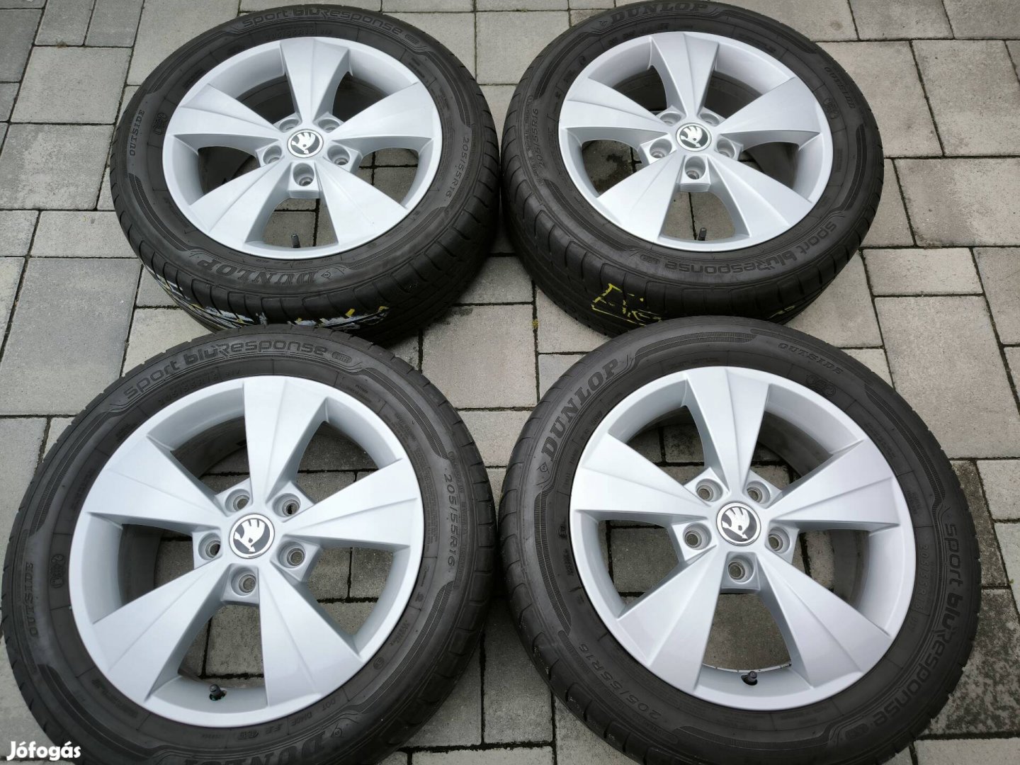 Skoda gyári alufelni 16" 205/55r16 nyári gumi 