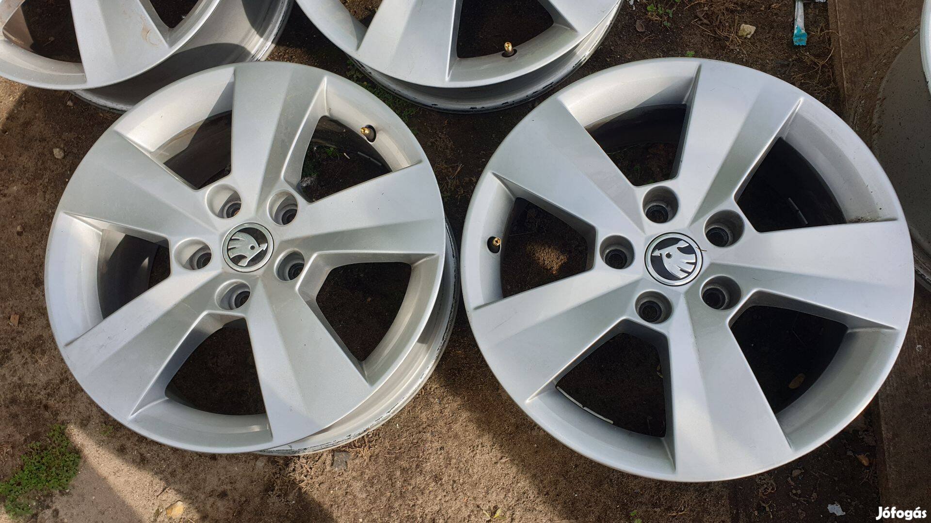 Skoda gyári alufelni 16" col, 5x112