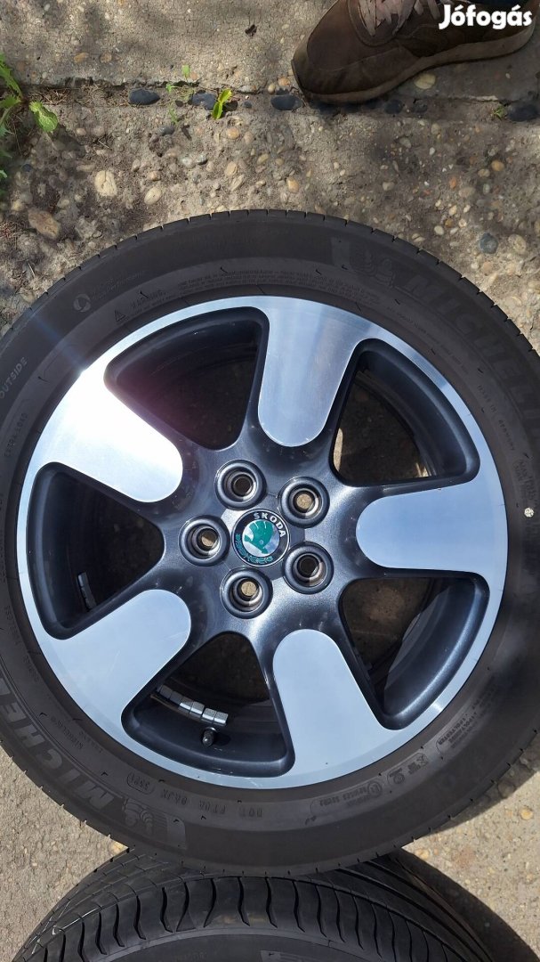 Skoda gyári alufelni 17 coll