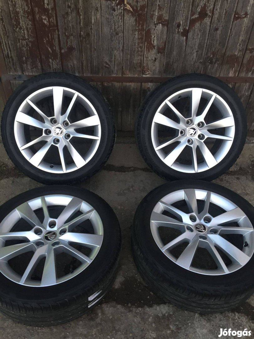 Skoda gyári alufelni Octavia, 225/45/17 Bridgestone nyárigumi eladó