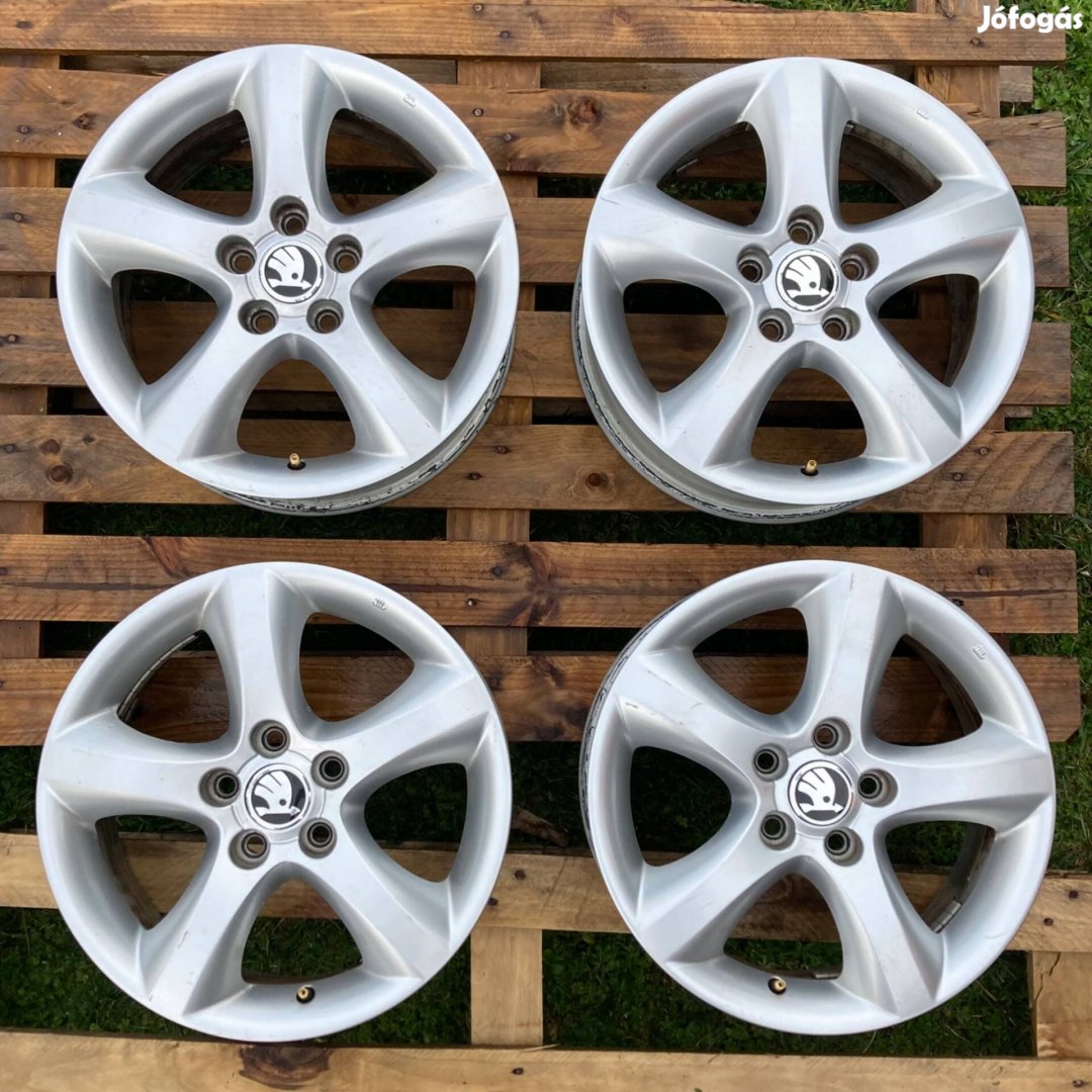 Skoda gyári alufelni szett 6J x 15 H2 ET43 5x100 (Fabia/Roomster)