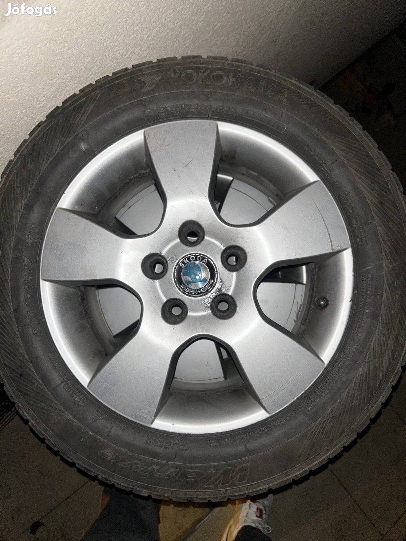 Skoda gyari alufelni teli gumival