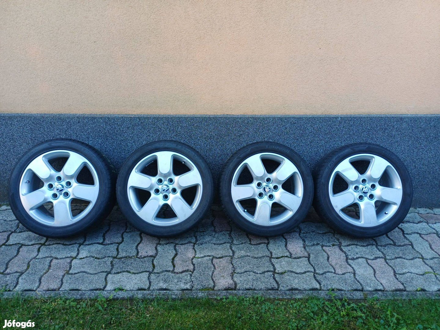 Skoda könnyűfém felni szett 17" - 5 x 112