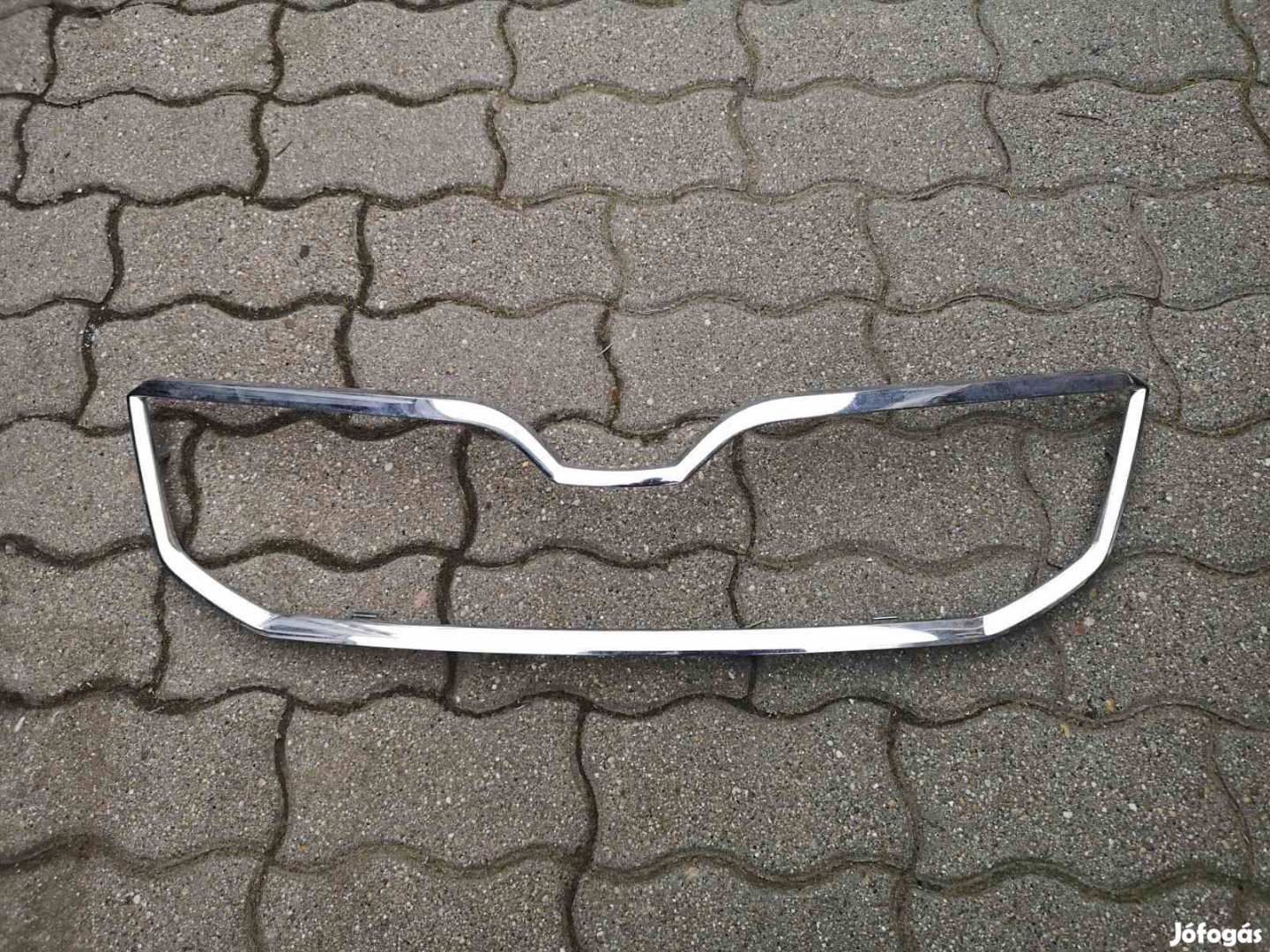 Skoda octavia 3 díszrács króm keret 5E0853761A eladó