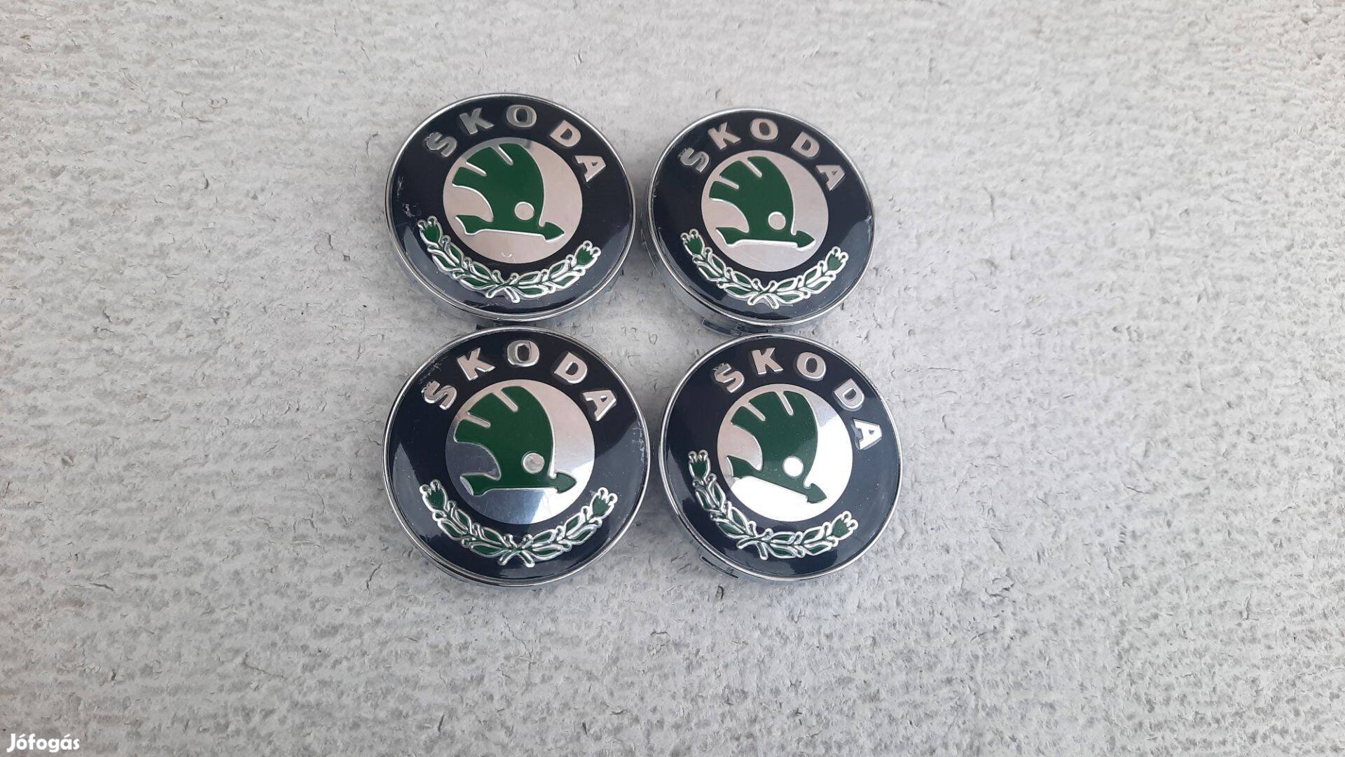 Skoda új felni díszkupak közép felnikupak kerékagy kupak 56mm