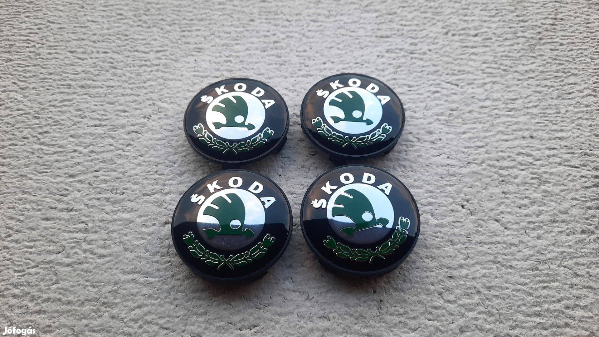 Skoda új felni díszkupak közép felnikupak kerékagy kupak 68mm