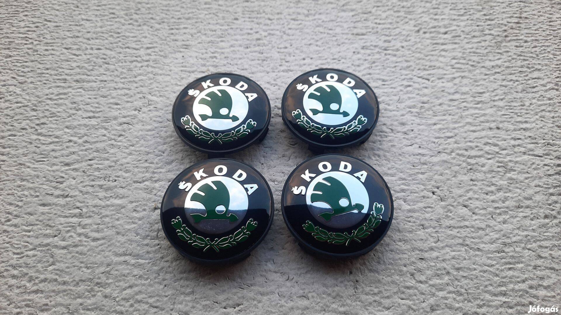 Skoda új felni díszkupak közép felnikupak kerékagy kupak 68mm