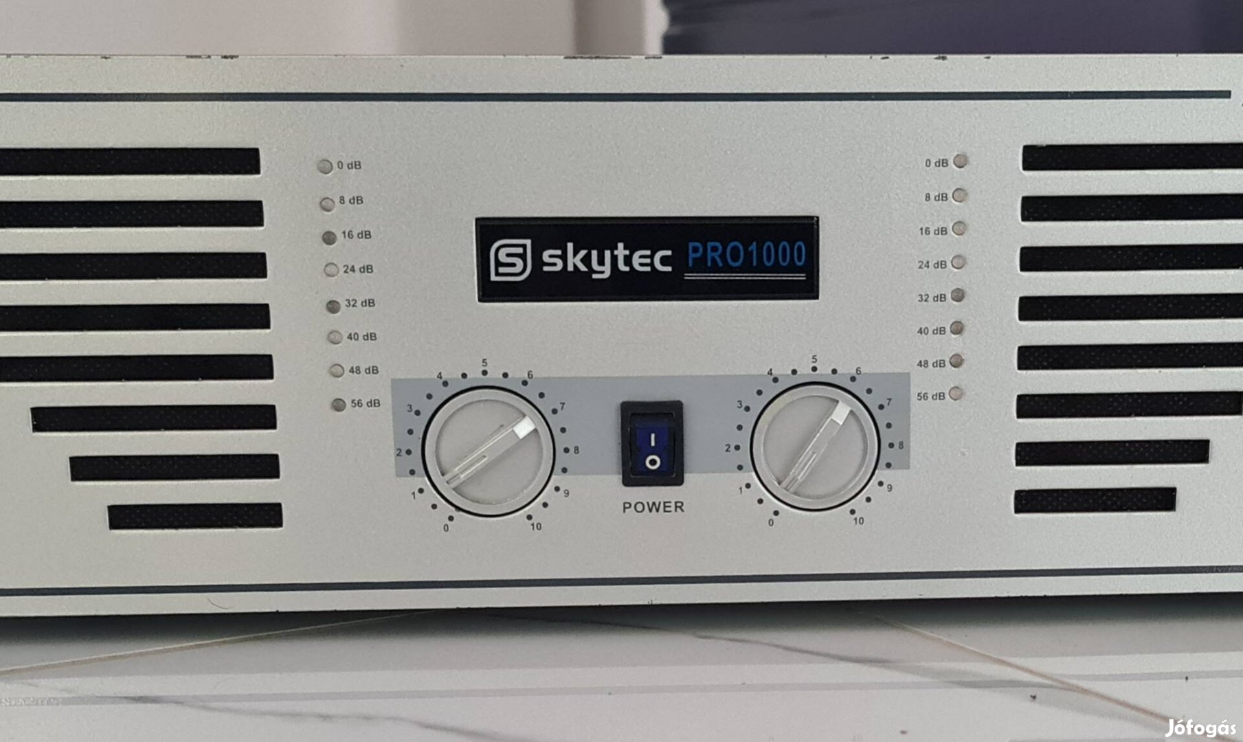 Skytec Pro-1000 végfok erősítő 2x500W