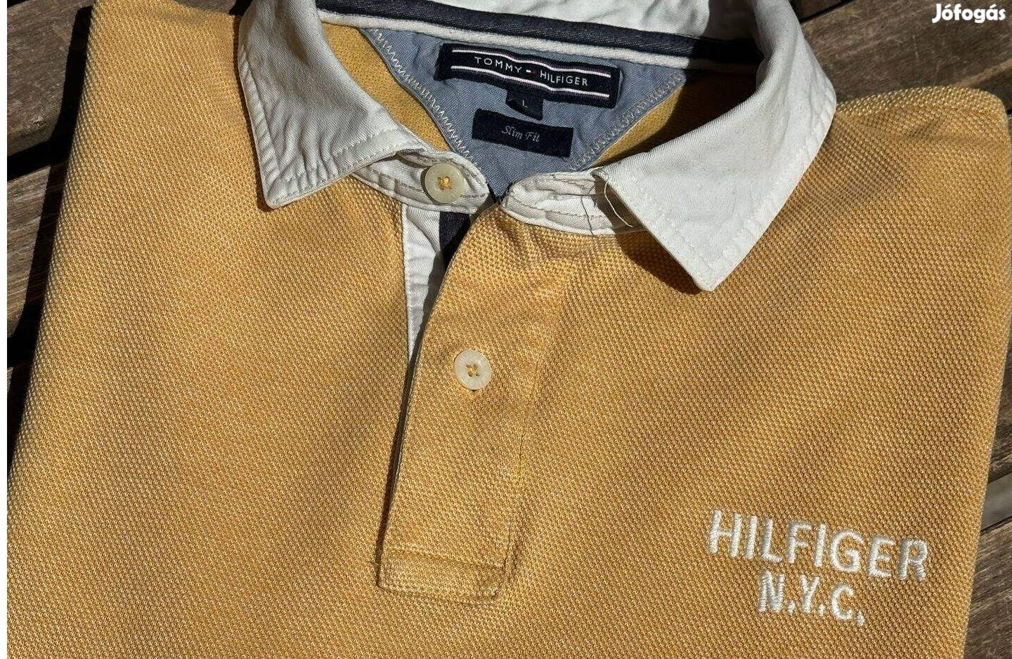 Slim Fit póló,M-L-es méretben (Tommy Hilfiger)