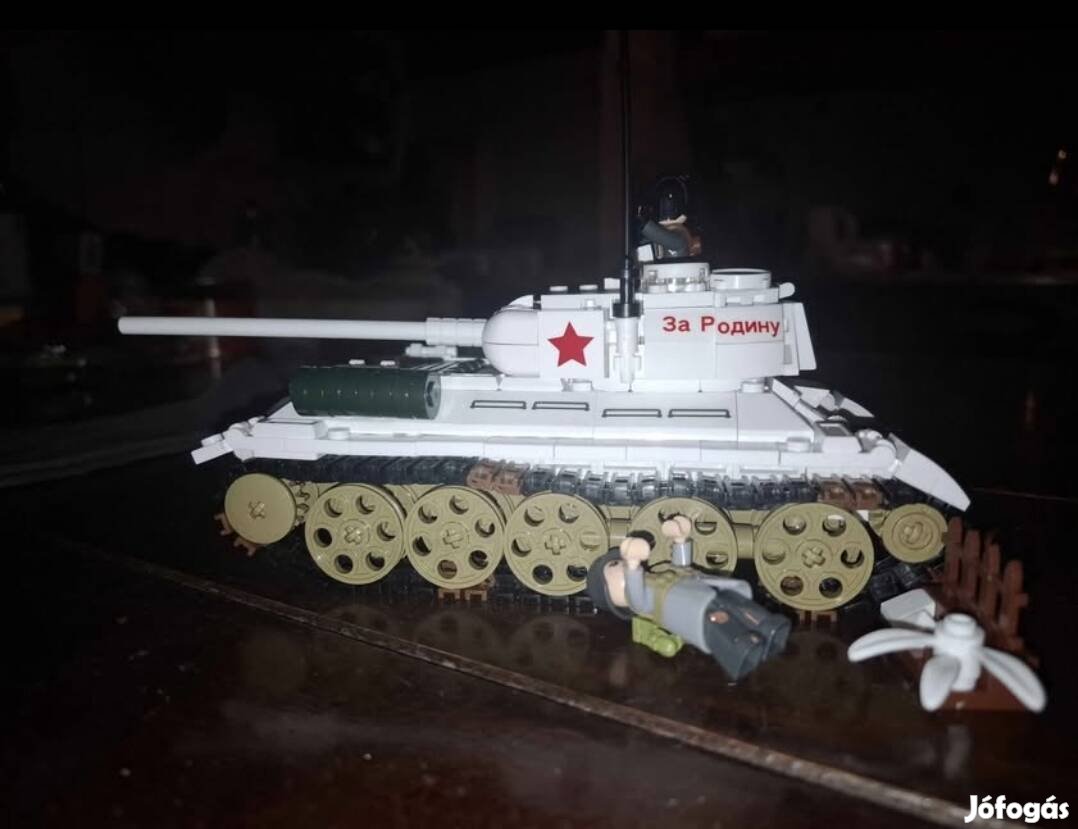 Sluban T-34-85 építős játéktank