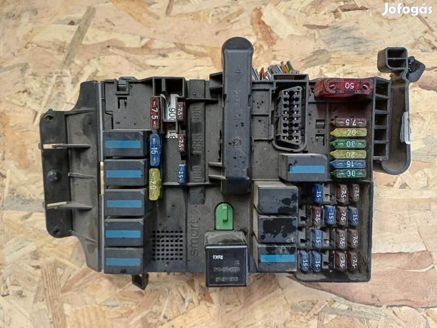 Smart Fortwo (1997-2006) Biztosíték Tábla