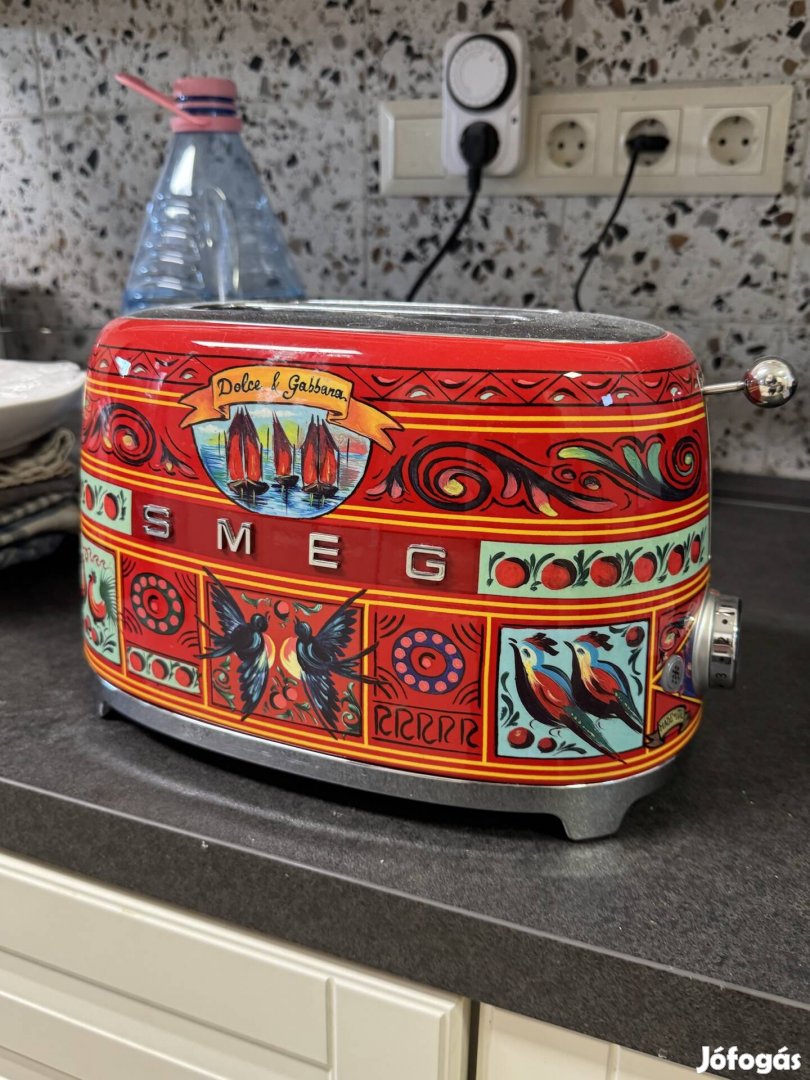 Smeg Dolce Gabbana pirító kenyérpirító
