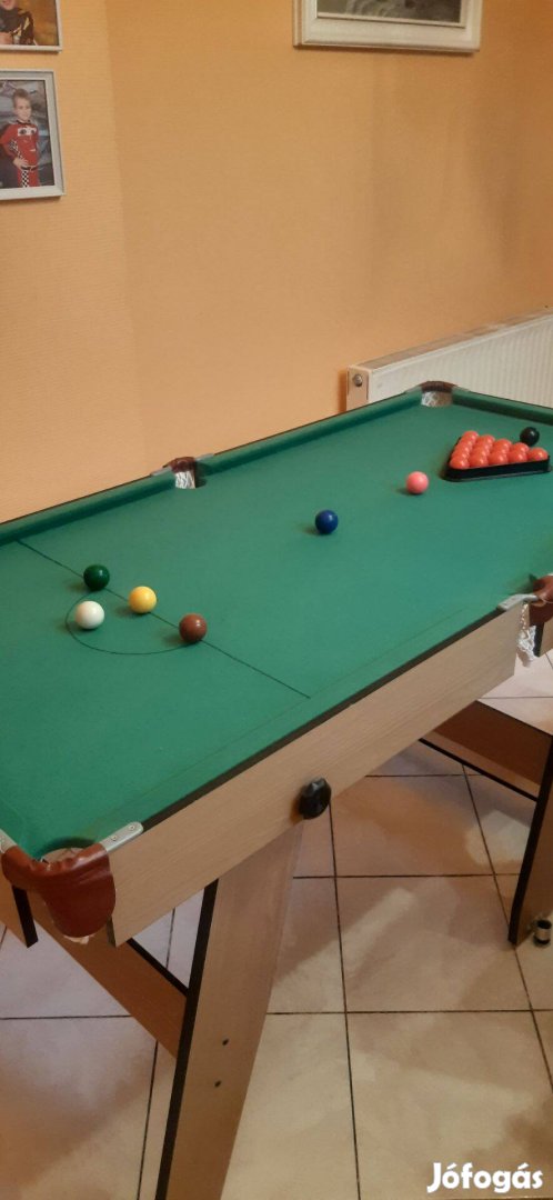 Snooker asztal