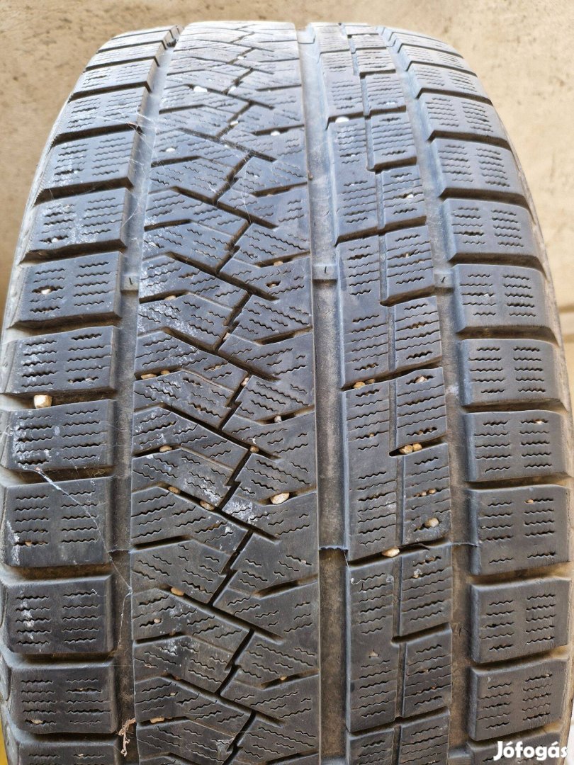 Snowlink 235/50R19 téli gumi