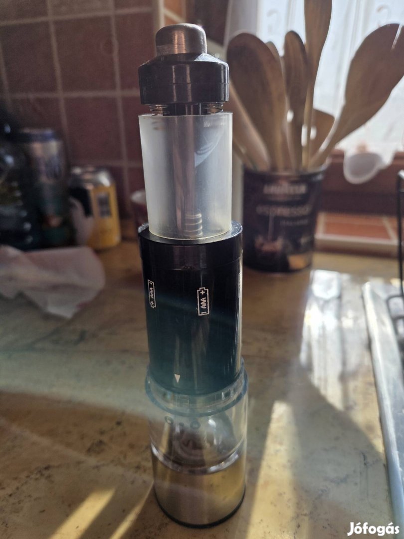 Só és bors szóró elrktromos