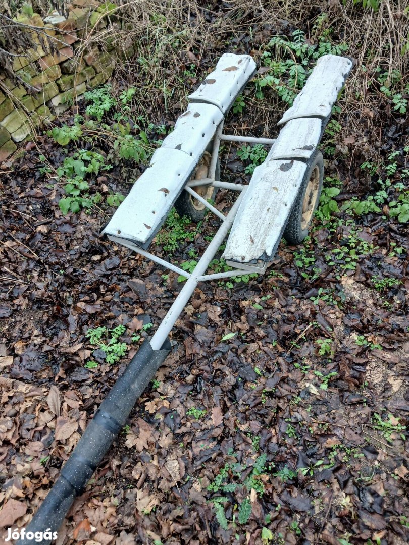 Sójakocsi csónakhoz