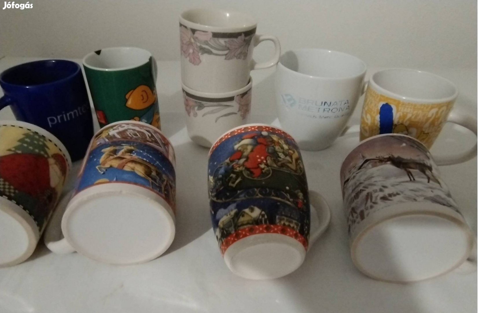 Sok csésze bögre eladó