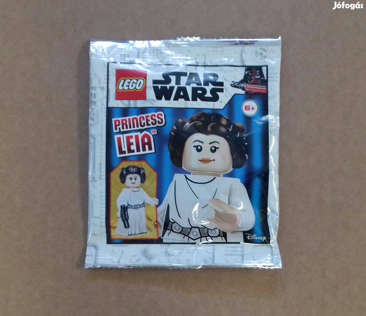 Sokféle minifigura: bontatlan Star Wars LEGO Leia hercegnő 1977-ből