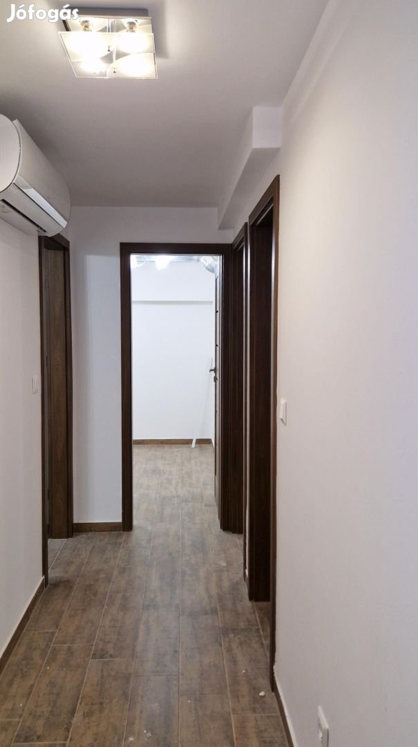 Sokoldalú, modern iroda/üzlethelyiség kiadó Debrecenben!