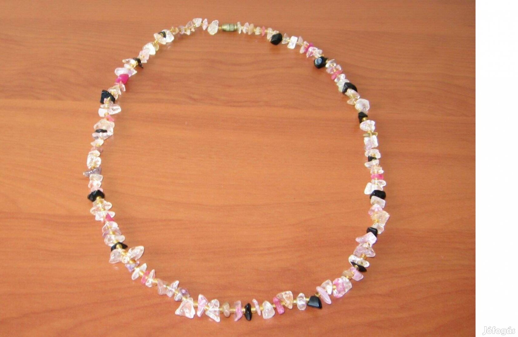 Sokszínű köves-nyaklánc