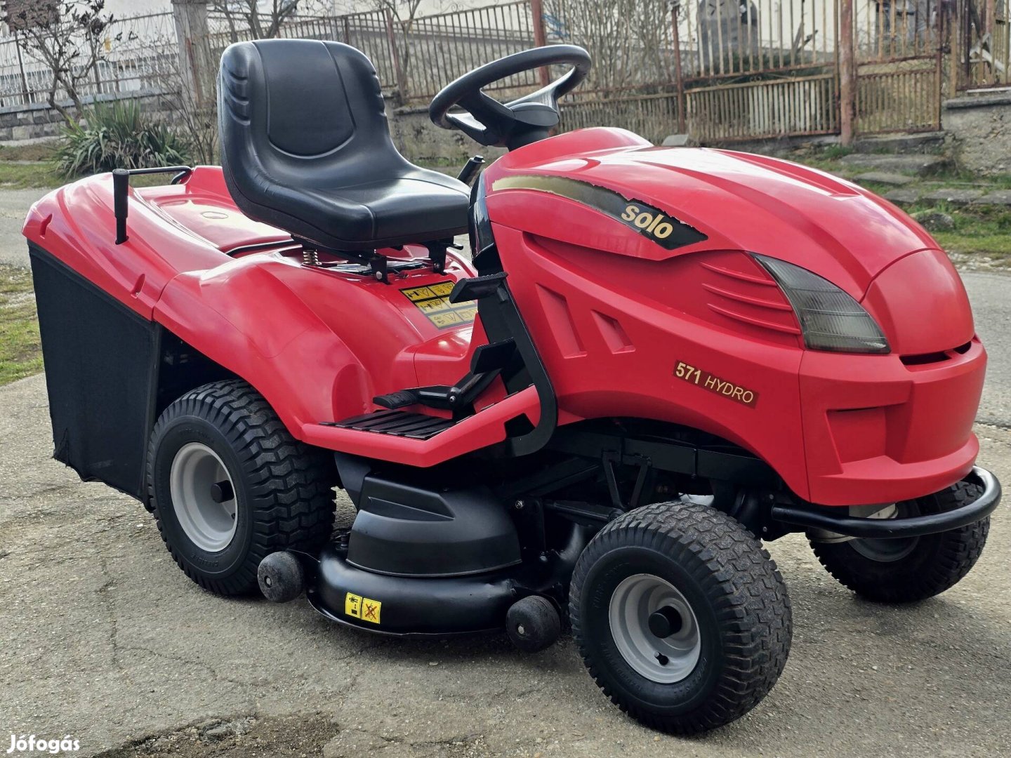 SoloHonda571 Hydro V2 17HP Honda Fűnyíró traktor Fűnyírótrak