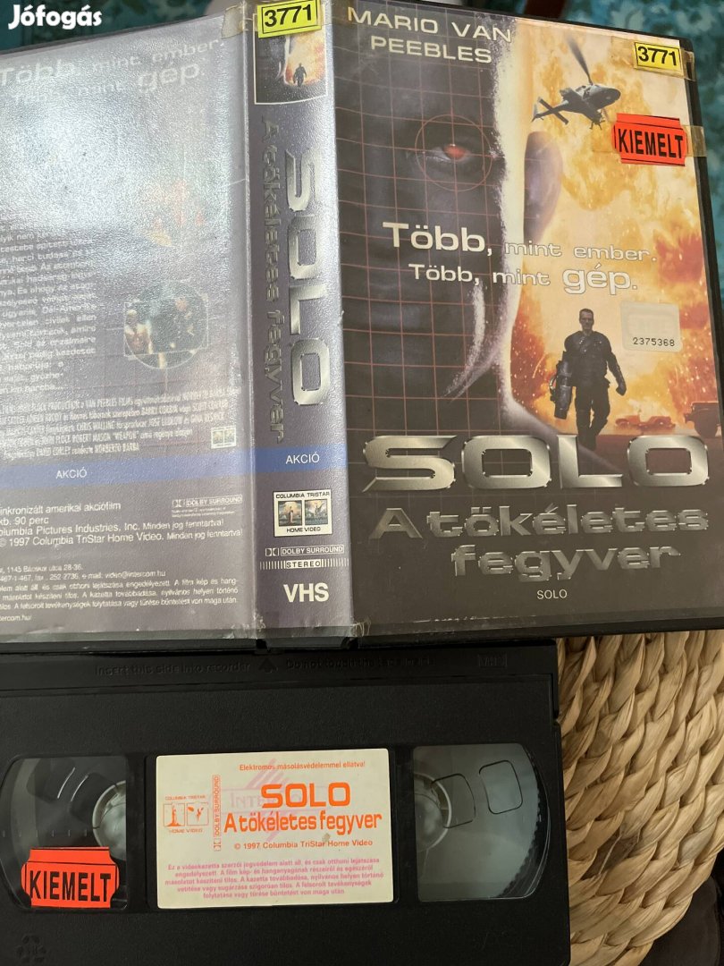 Solo a tökéletes fegyver vhs