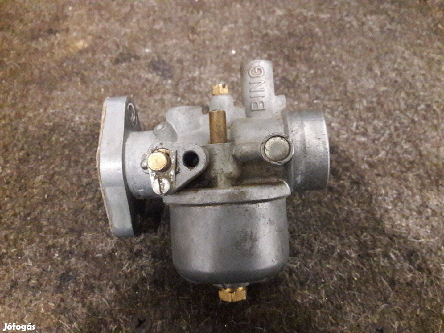Solo gyári komplett Bing karburátor