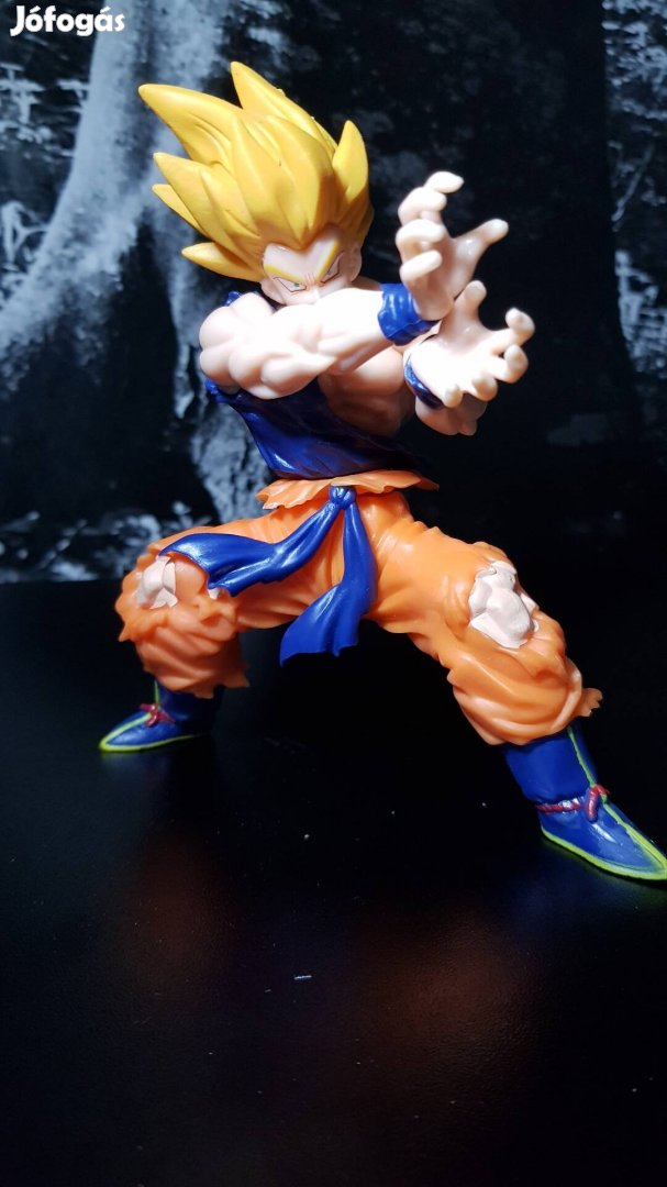 Son Goku akció figura 