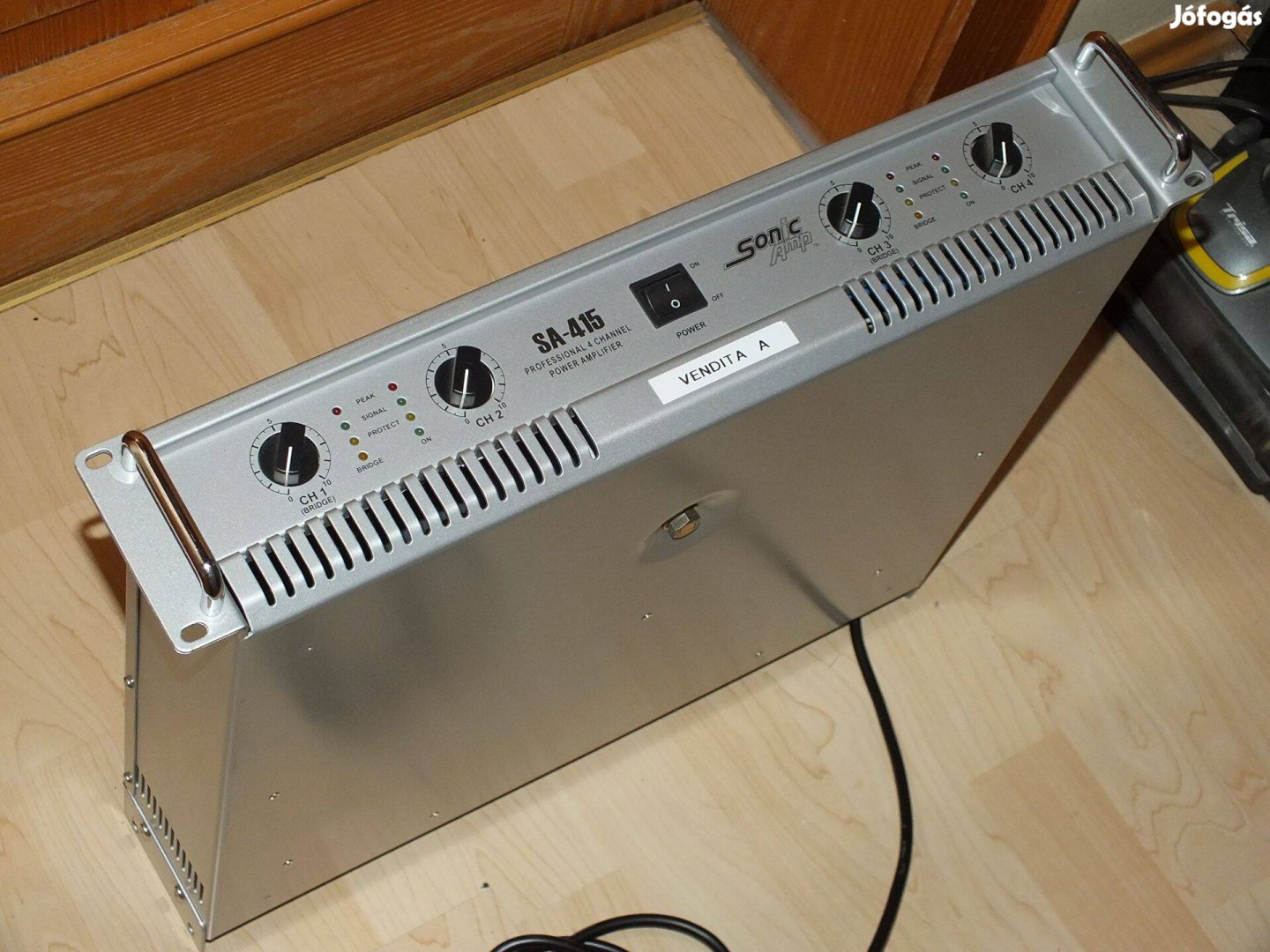 Sonic Amp SA 415 végfok erősítő