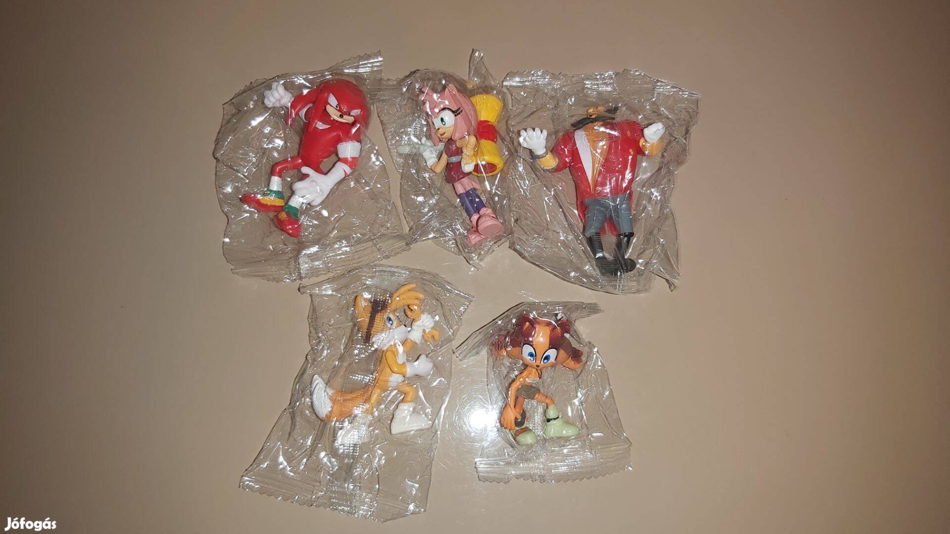 Sonic műanyag figura szett 5 db Tortadísz Új Készleten számlával