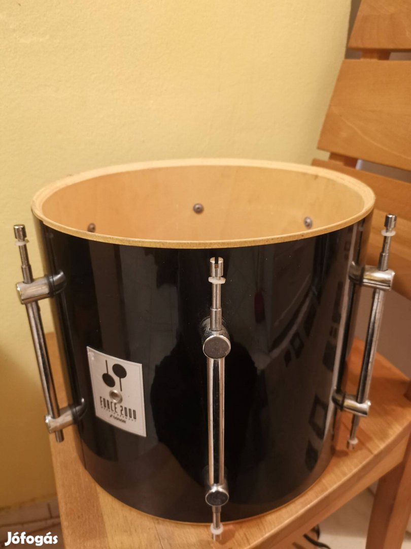 Sonor Force 2000, 13" felső tam babákkal, csavarokkal !