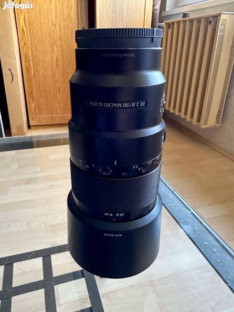 Sony 90mm Macro f2.8 SEL90F28G