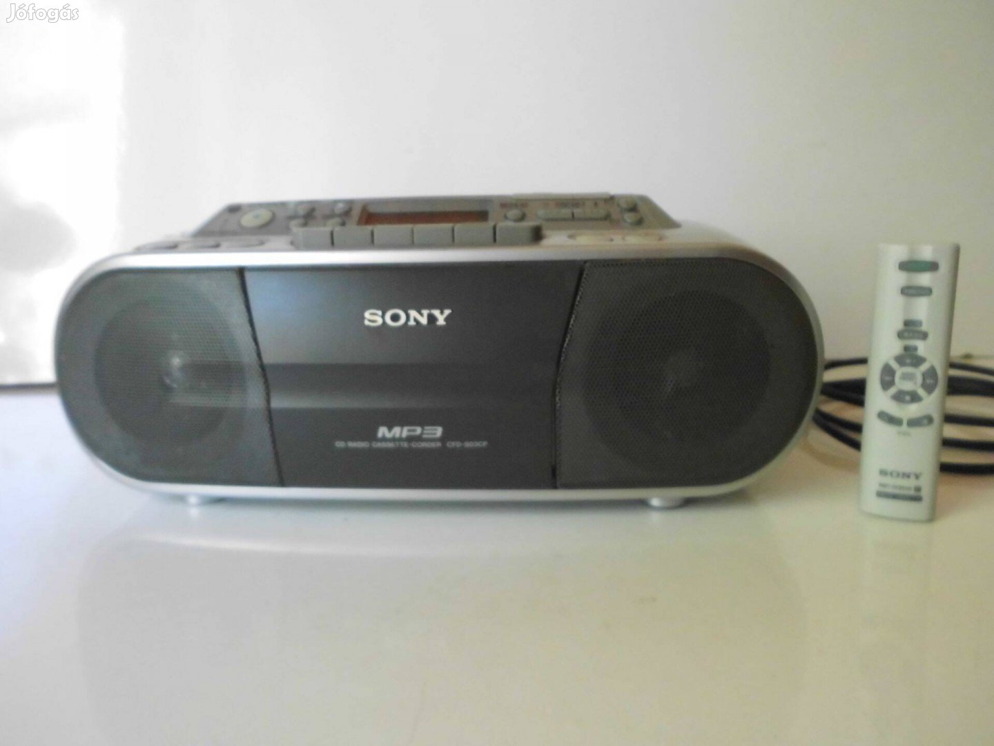 Sony CFD-S03 hordozható rádiós magnó CD lejátszóval és távvezérlővel