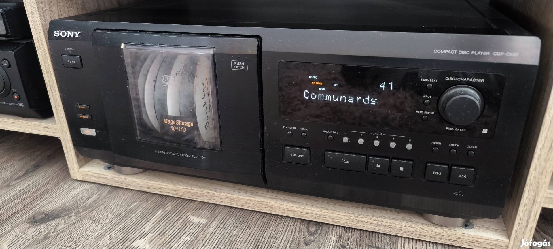 Sony Cd lejátszó 51db lemezt kezel ( cdp-cx57 )