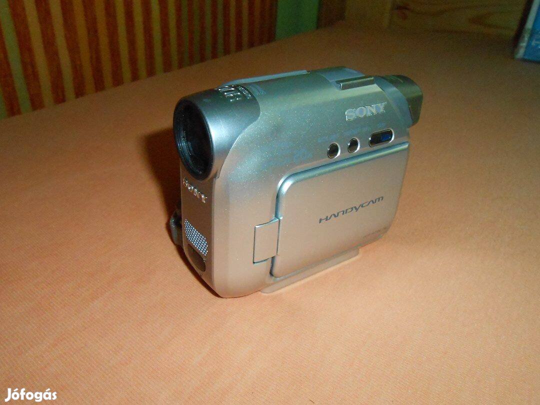 Sony DCR-HC19E kamera eladó