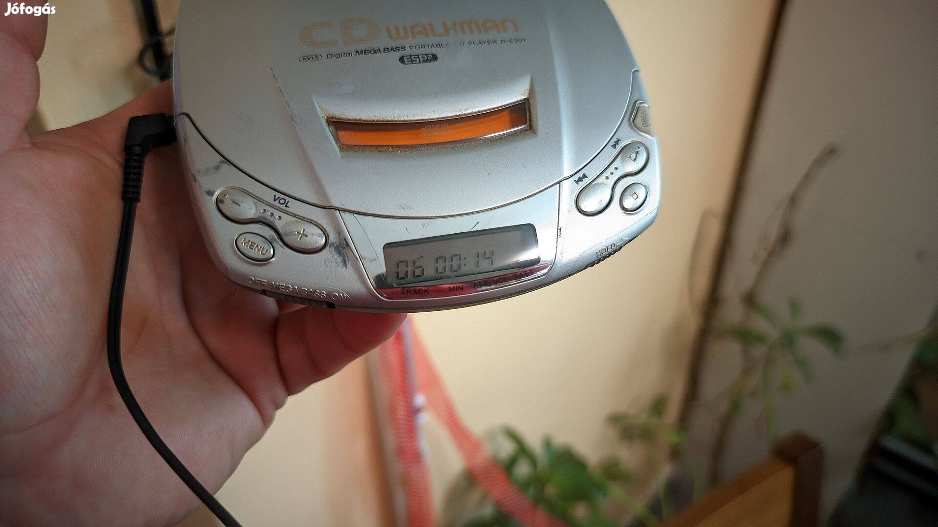 Sony D-E201 discman,táppal,játszik