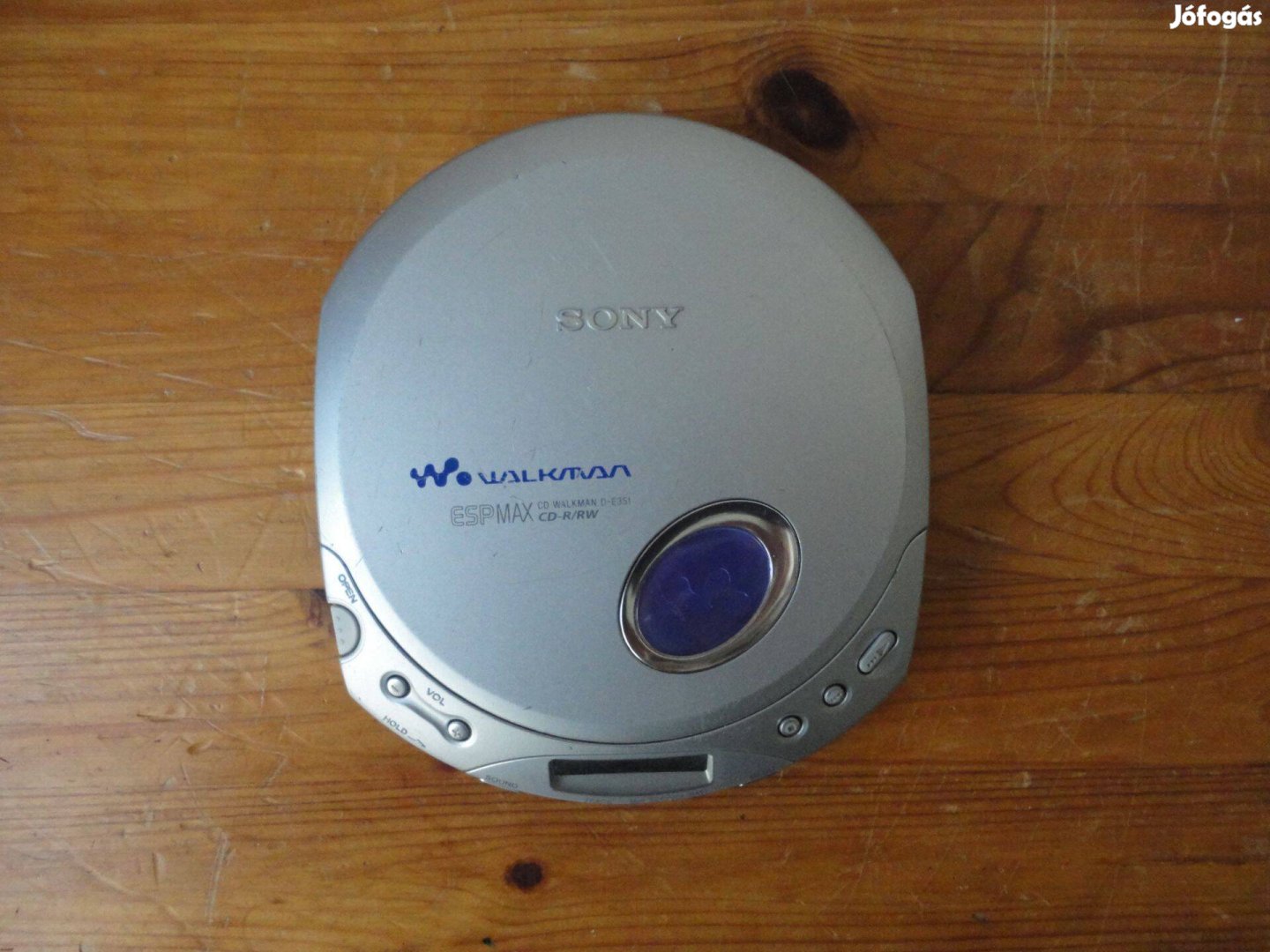 Sony D-E351 CD walkman, minden működik