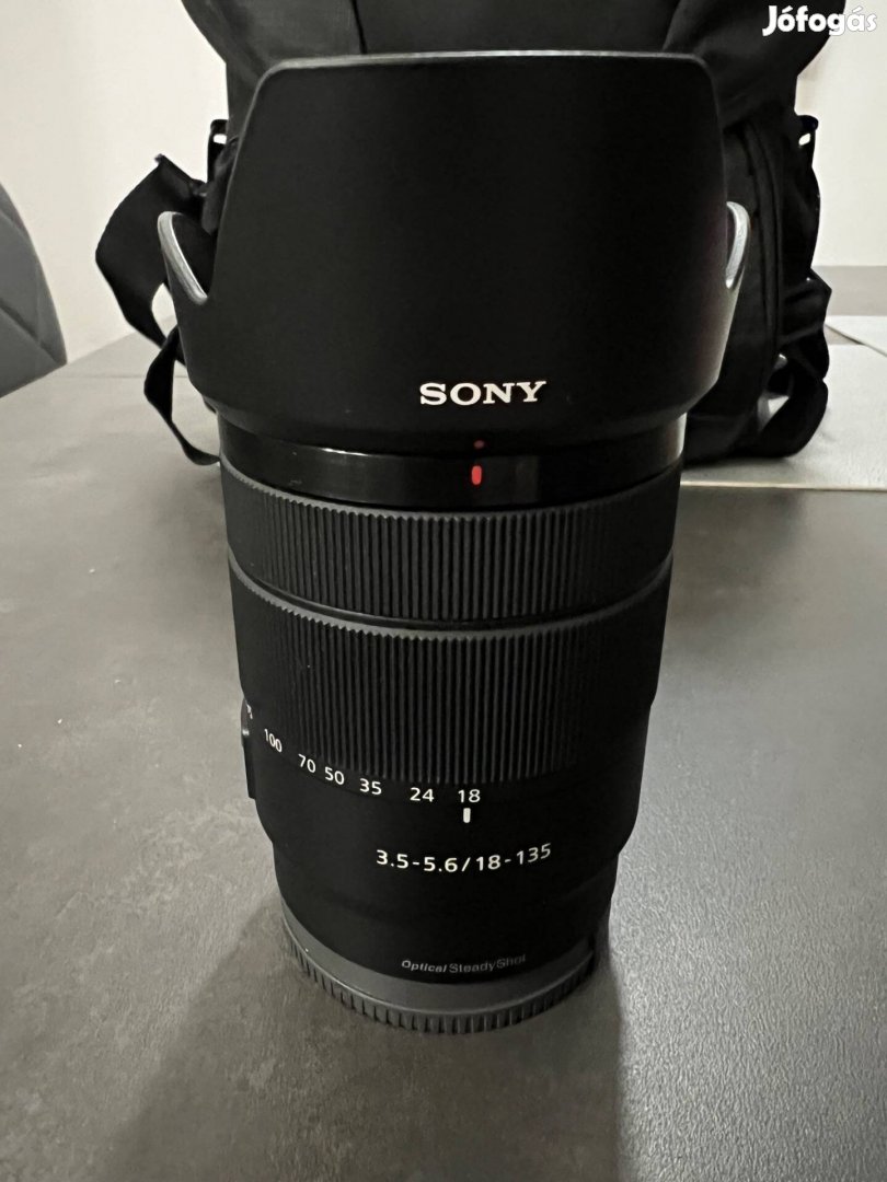 Sony E 18-135mm f/3.5-5.6 OSS (SEL18135) objektív