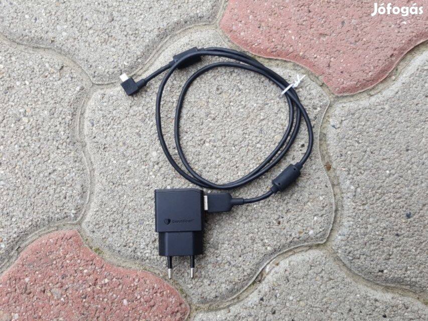Sony Ericson mobiltelefon eredeti gyári hálózati töltő vagy máshoz